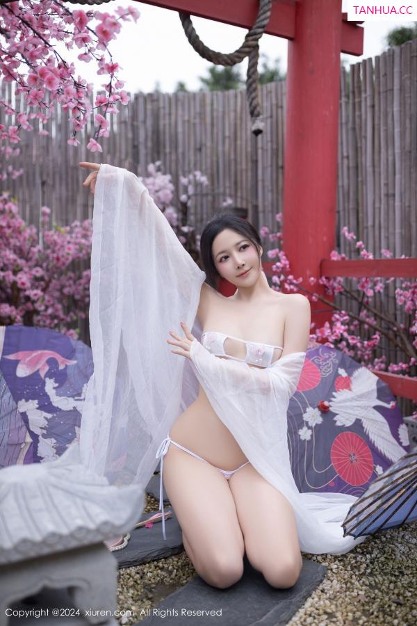 鱼子酱fish  [XiuRen]高清写真图 2024.07.26 No.8927 鱼子酱Fish 美腿性感第34张图片